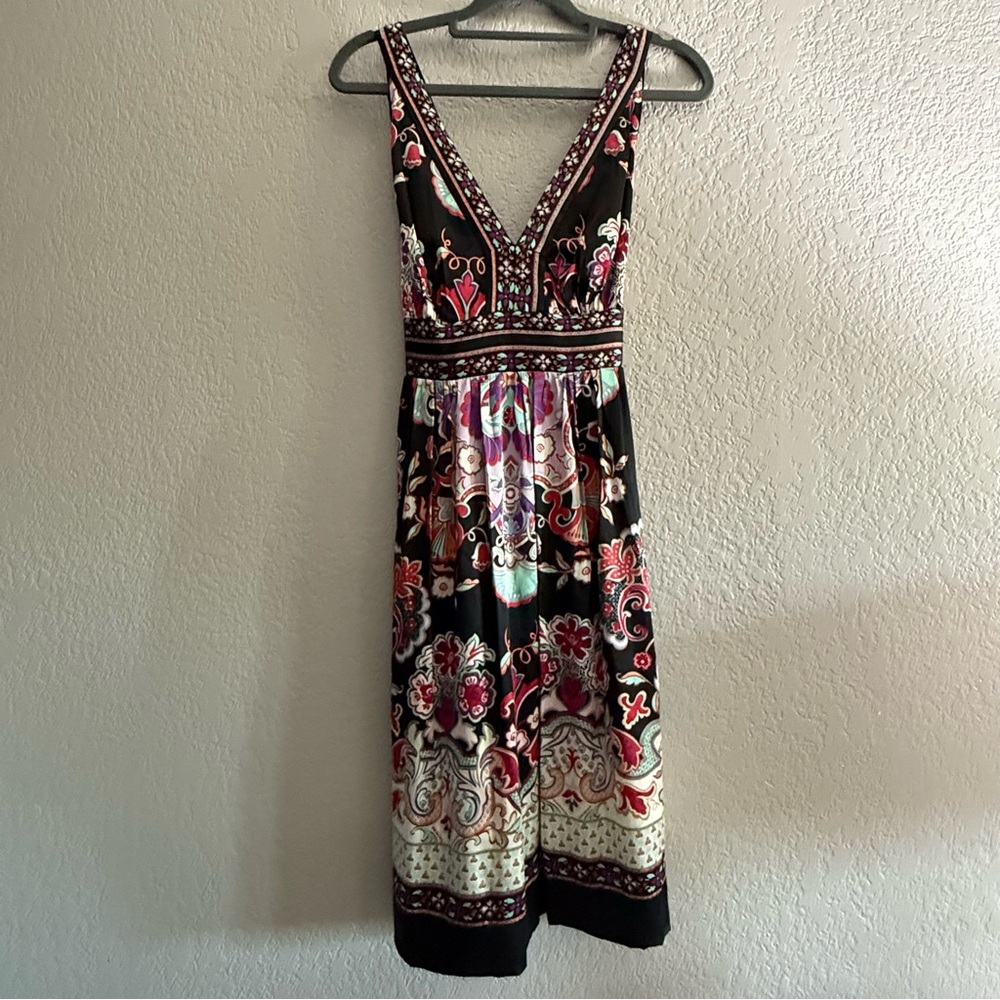 ECI Pink and Black V-Neck Dress